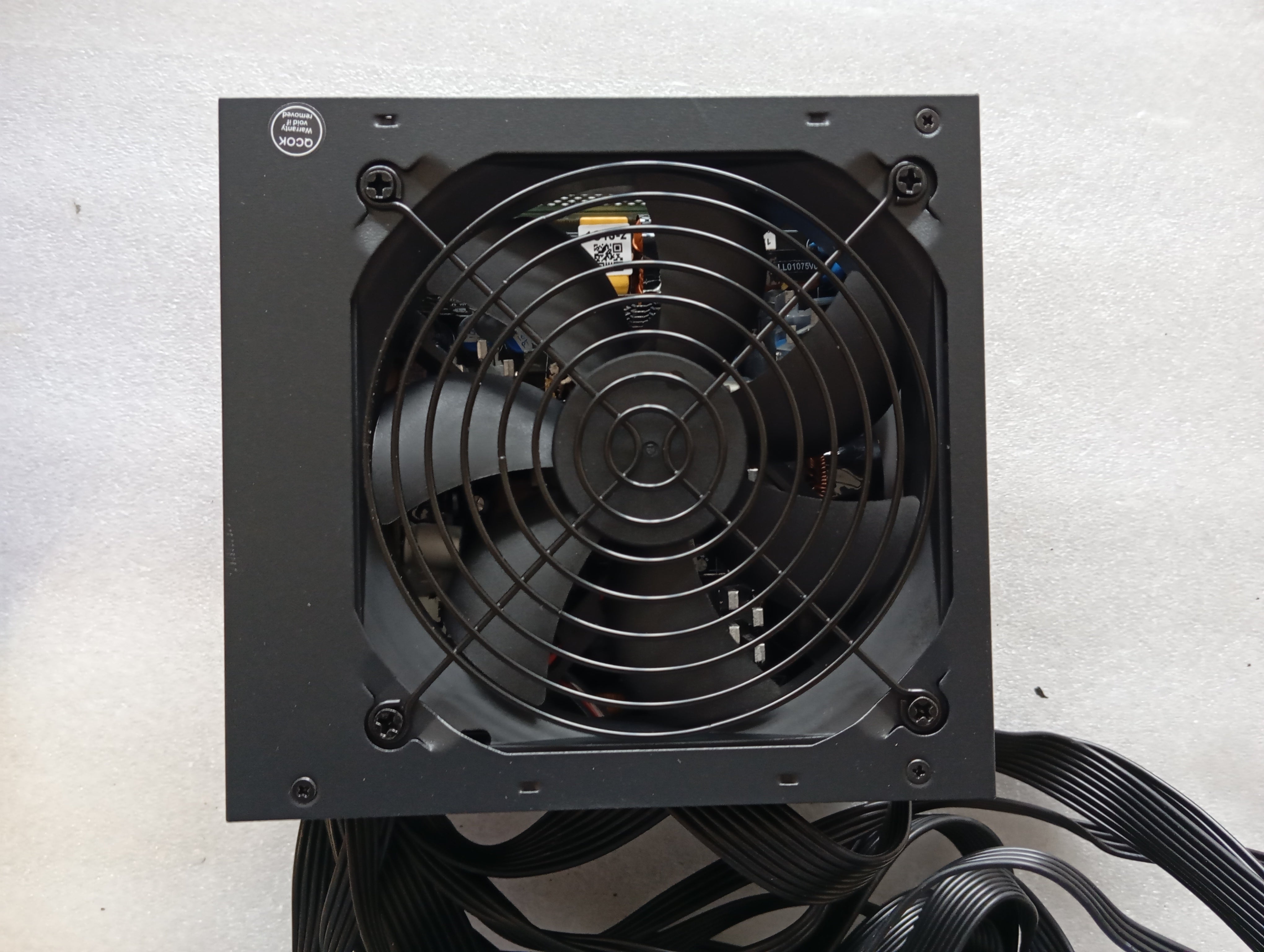 Refurbished Cooler Master MWE 600 White 230V - V2 Refurbished Cooler Master MWE 600 White 230V - V2